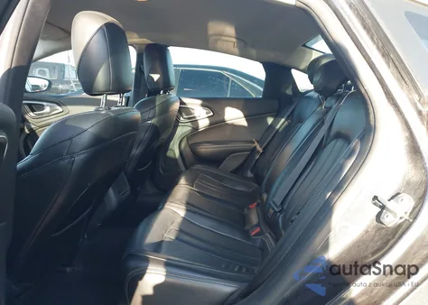 2017 Chrysler 200 Limited Platinum из США, поврежденный, VIN 1C3CCCAB3HN510772